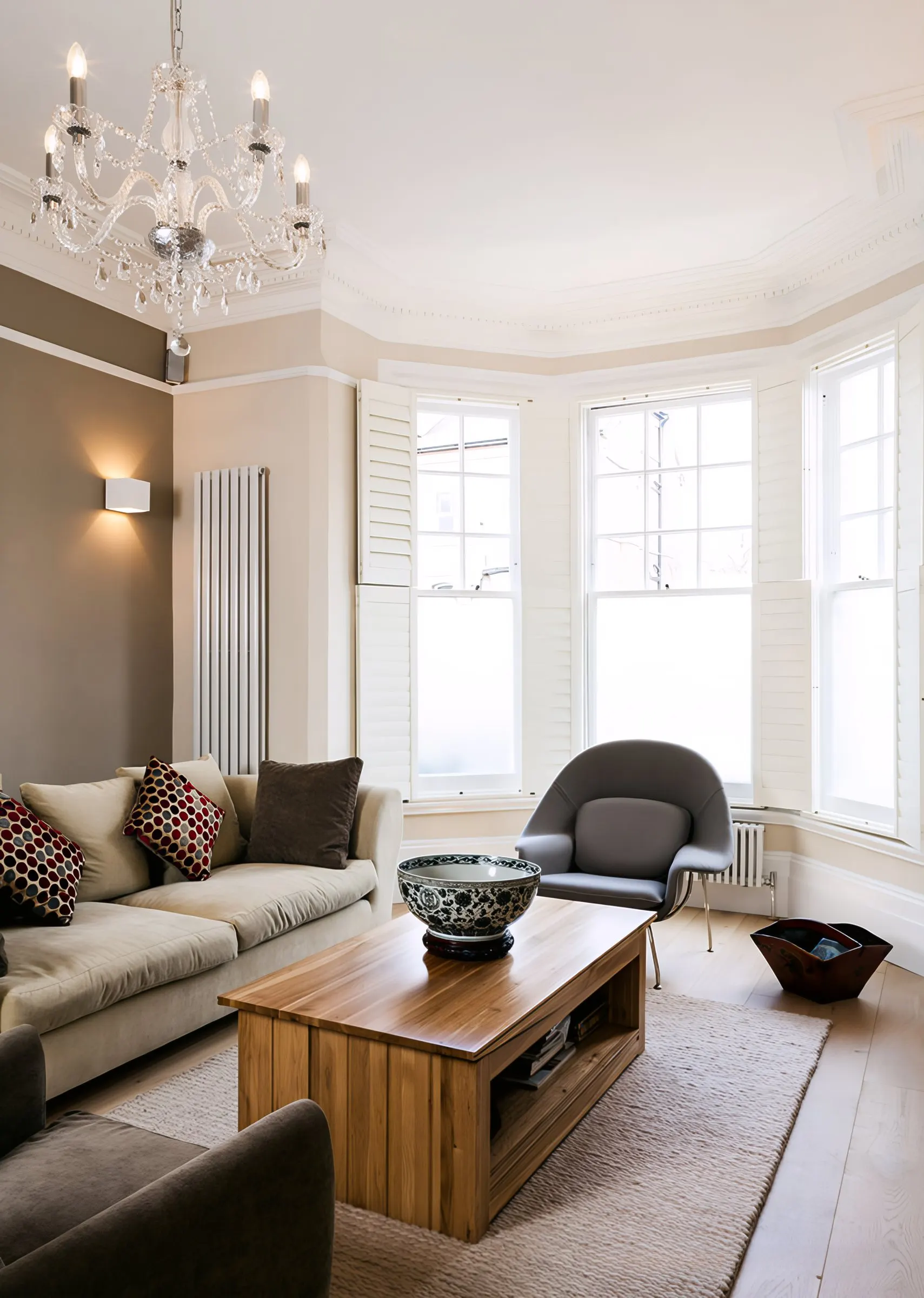 Bay-windowed reception room after the internal alterations