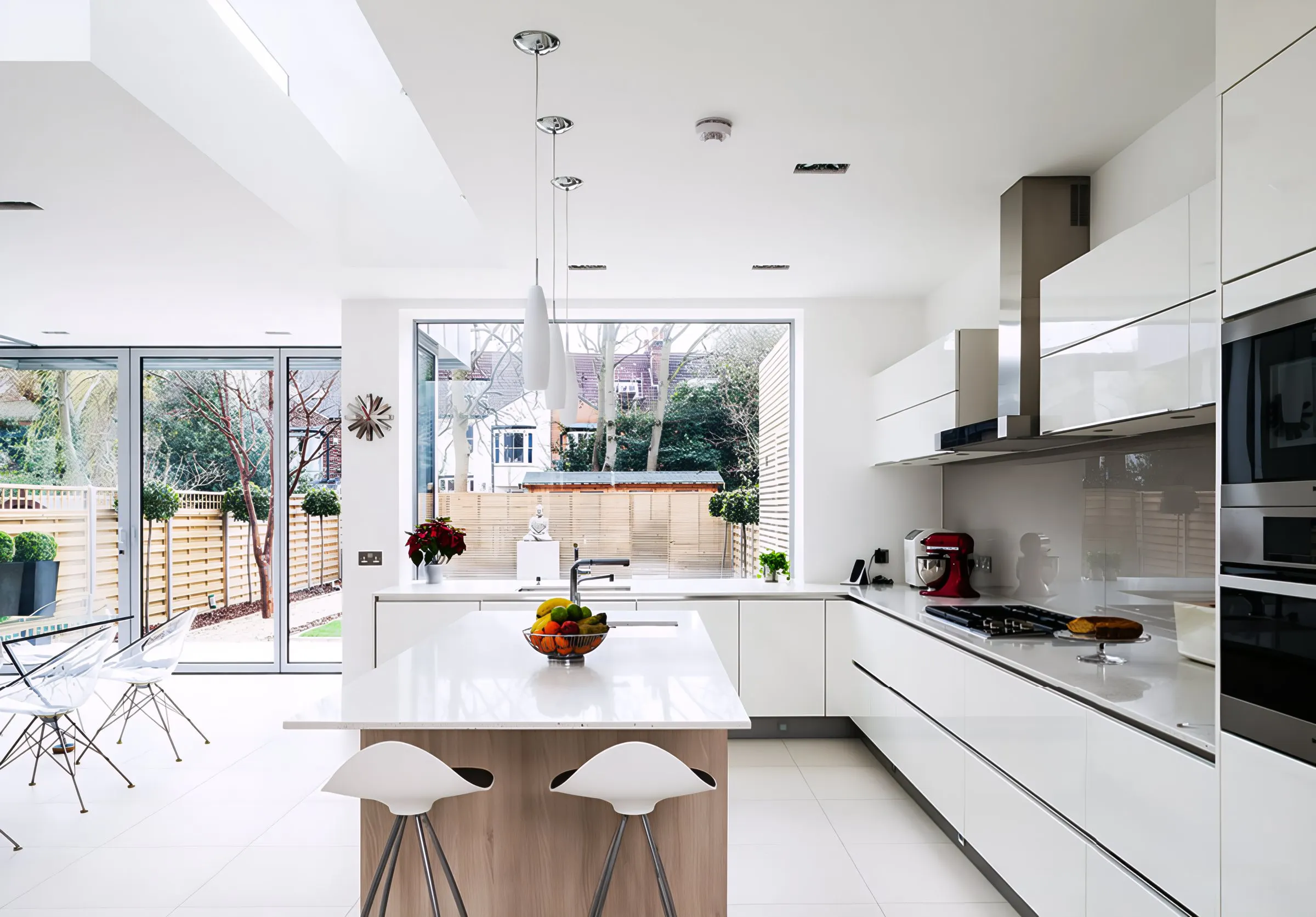 Kitchen and dining space opening onto the garden